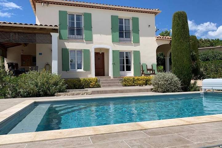 Gîte pour 4 personnes, avec Terrasse et Jardin