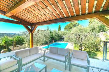 Maison De Vacances pour 8 Personnes dans Peymeinade, Région de Cannes, Photo 1