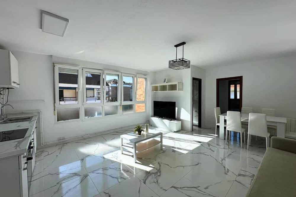 Entire apartment, Modern Apartment On An Island - Cantabria in Isla, Arnuero