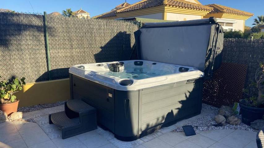 Casa rural para 4 personas, con Jacuzzi y Terraza además de Jardín y Piscina en Mazarrón - 2