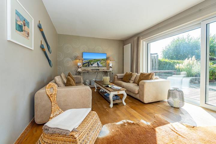 Traumhaftes Ferienhausteil mit Garten und Sauna im Süden von Westerland. in Westerland, Sylt (Gemeinde)