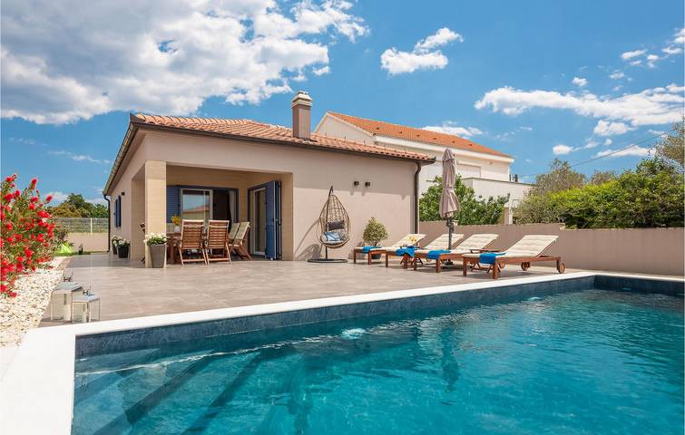 Ferienhaus für 9 Personen, mit Terrasse in Nin - 3