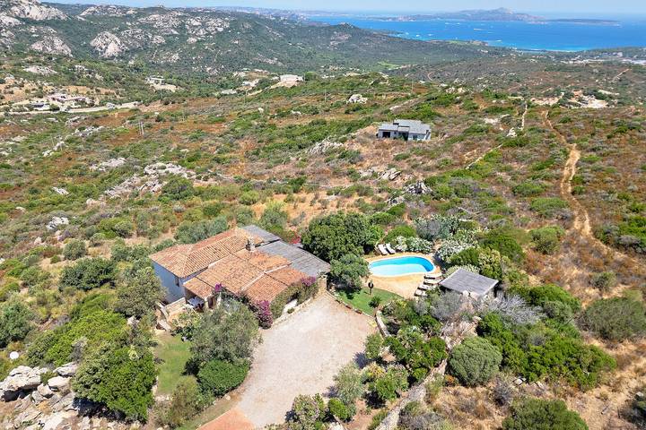 Villa pour 8 personnes, avec jardin dans Costa Smeralda - 2