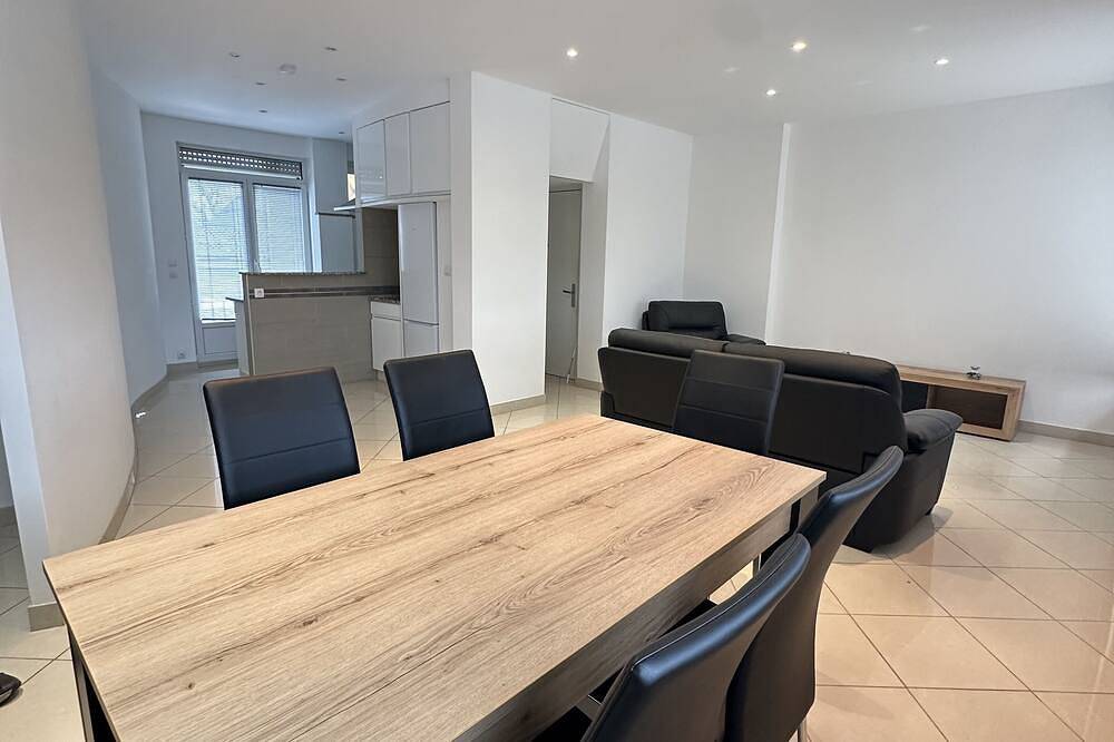 Appartement entier, En Alsace, Appartement Rénové de Type F3 in Pulversheim, Région de Guebwiller