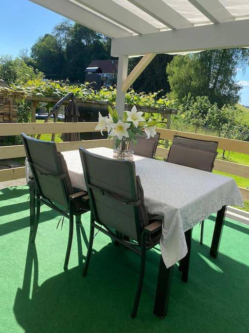 Ferienwohnung für 2 Personen, mit Terrasse und Garten sowie Ausblick in Sigmarszell - 4