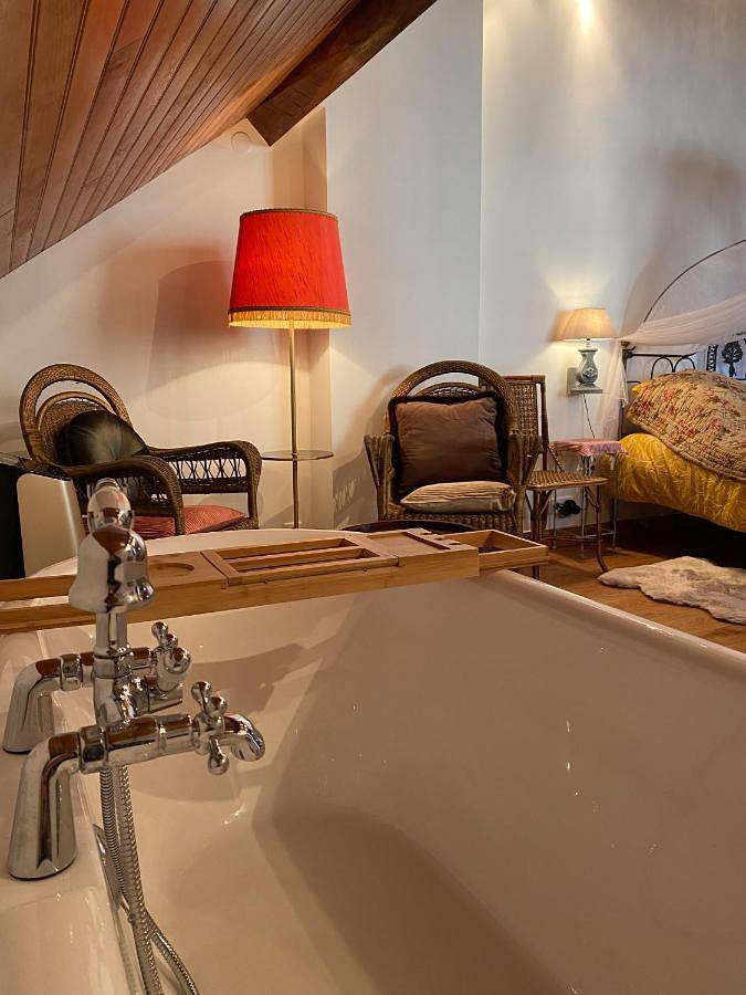 Gîte pour 2 personnes, avec jardin à Monteaux - 2