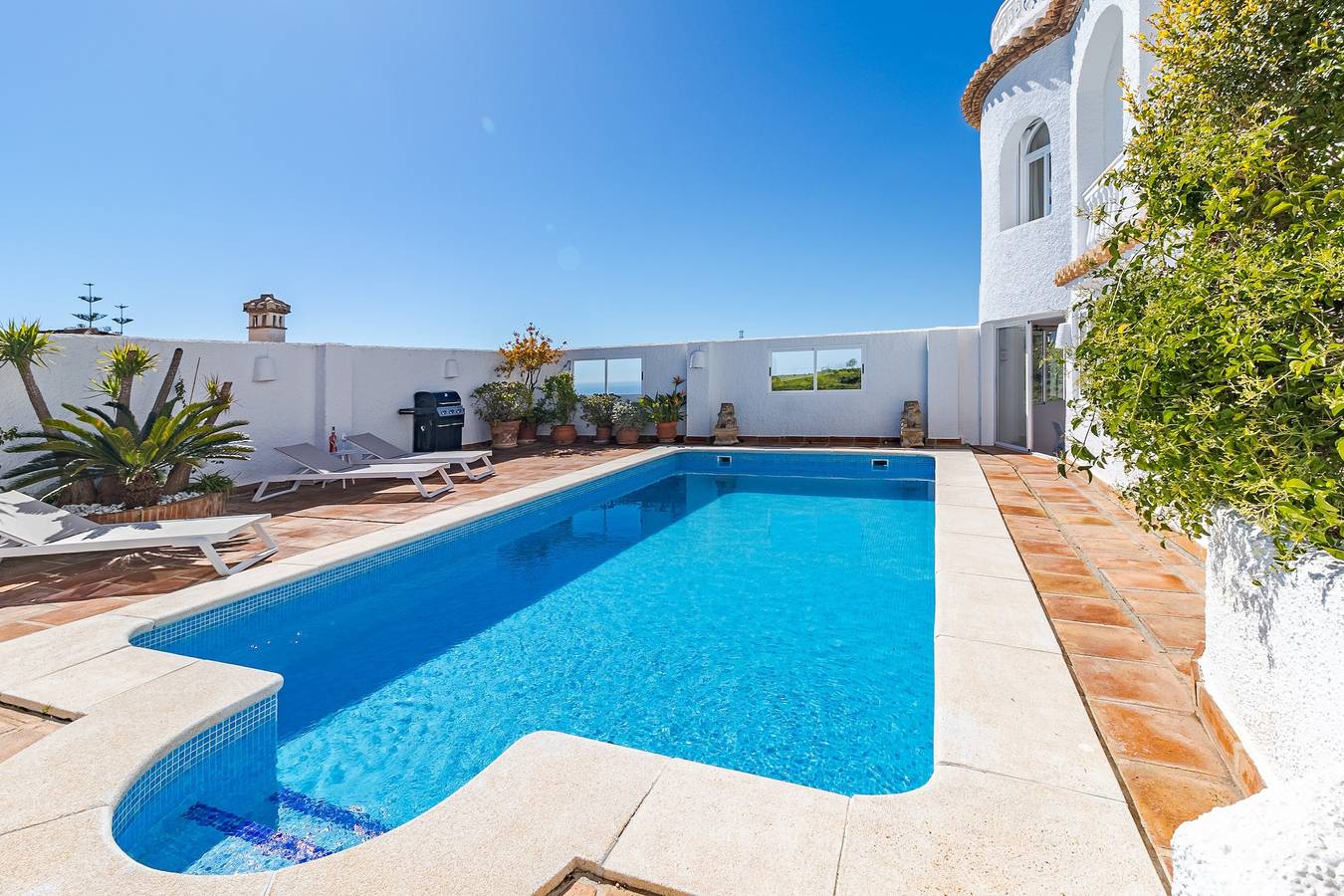 Villa „Alta Vista“ mit Meerblick, Wlan und Klimaanlage in Monte de los Almendros, Salobreña