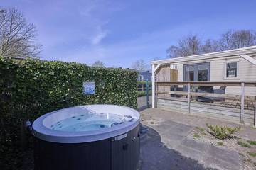Ferienhaus für 4 Personen, mit Garten und Whirlpool, mit Haustier in Kaatsheuvel