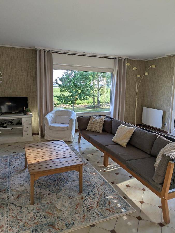 Location de vacances pour 8 personnes, avec terrasse et vue, animaux acceptés à La Malmaison