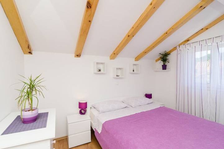 Ganze Wohnung, Corso Türkisblick, 1Br Apt mit Balkon und Meerblick in Mljet