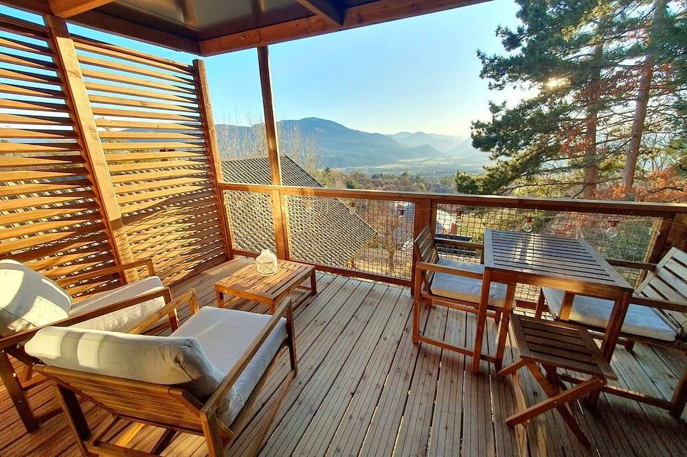Cabane Perchée Avec Spa Privatif - Belle vue Entre Gap et le lac de Serre-ponçon in La Bâtie-Neuve, Parc national des Écrins