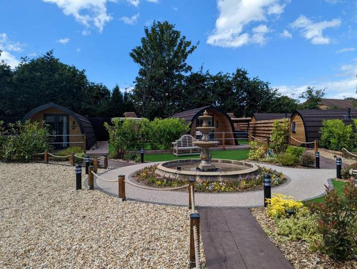 Holiday home for 2 people, with garden and hot tub in East Midlands