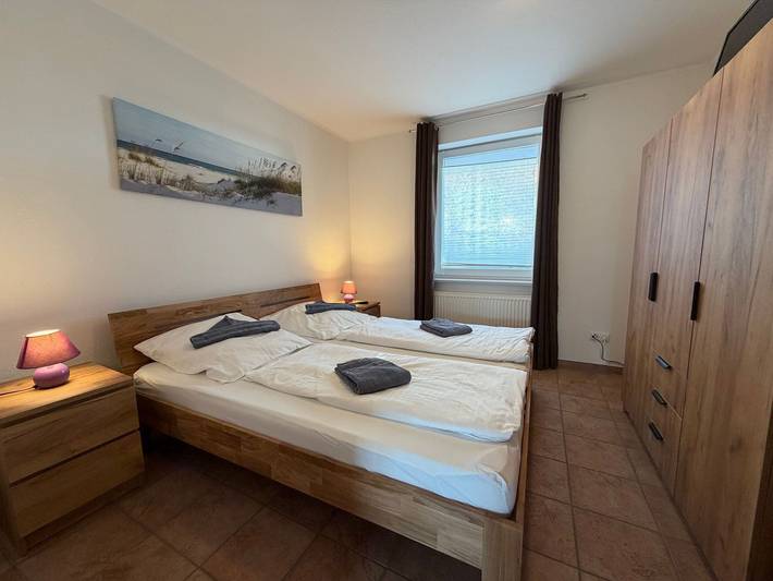 Ferienwohnung für 4 Personen, mit Balkon in Bensersiel - 2
