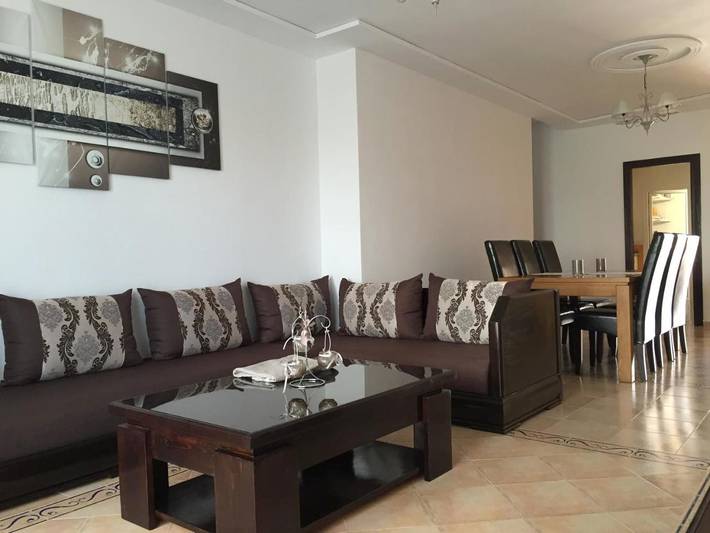 Gîte pour 9 personnes, avec jardin et piscine dans Madagh - 3