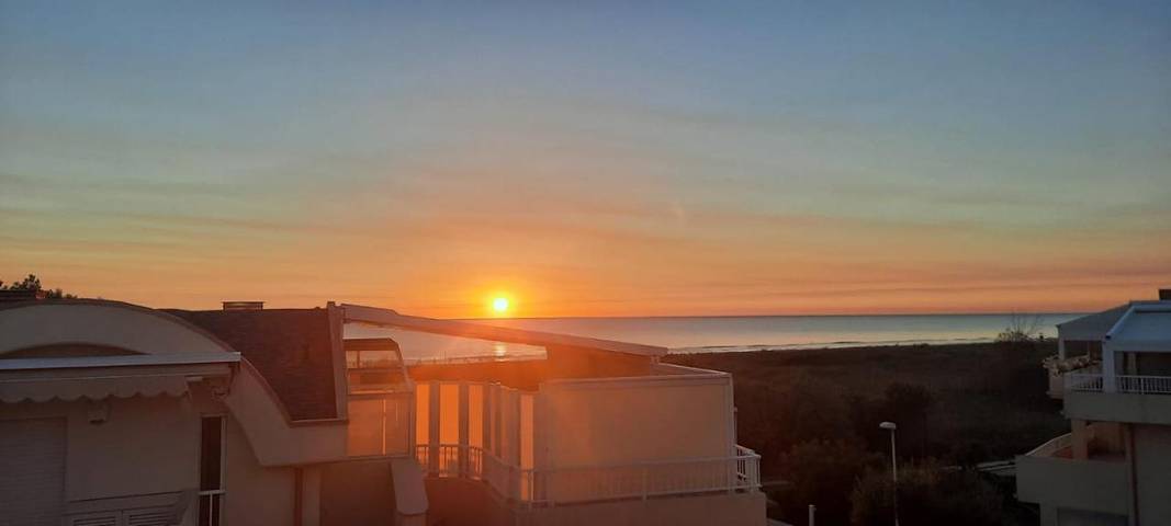 Apartamento de vacaciones para 4 personas, con vistas y balcón, Familias con niños - 1