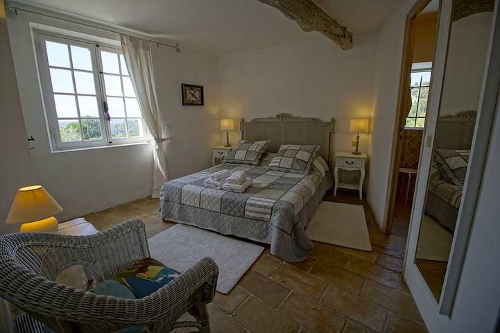 Villa pour 8 personnes, avec jardin et terrasse à Saint-Paul-de-Vence - 4