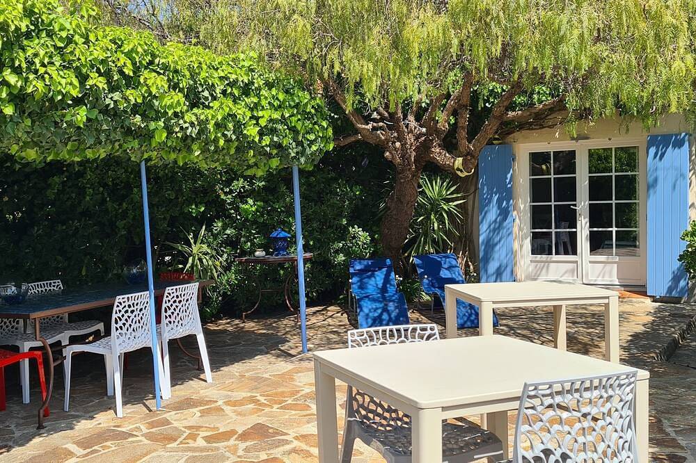 Villa Classee 3 Etoiles  Vue Mer  100m Plage  Wifi Jardin Cloture Garage Ferme in Rayol-Canadel-sur-Mer, Côte méditerranéenne (France)