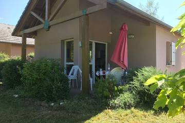 Maison de campagne pour 4 personnes, avec terrasse à Saint-Geniez-d'Olt