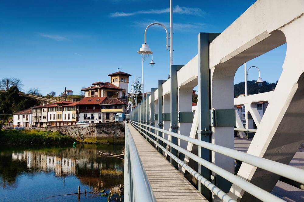 Entire apartment, Dream Penthouse: Sea & Mountain Views in Unquera, Val de San Vicente