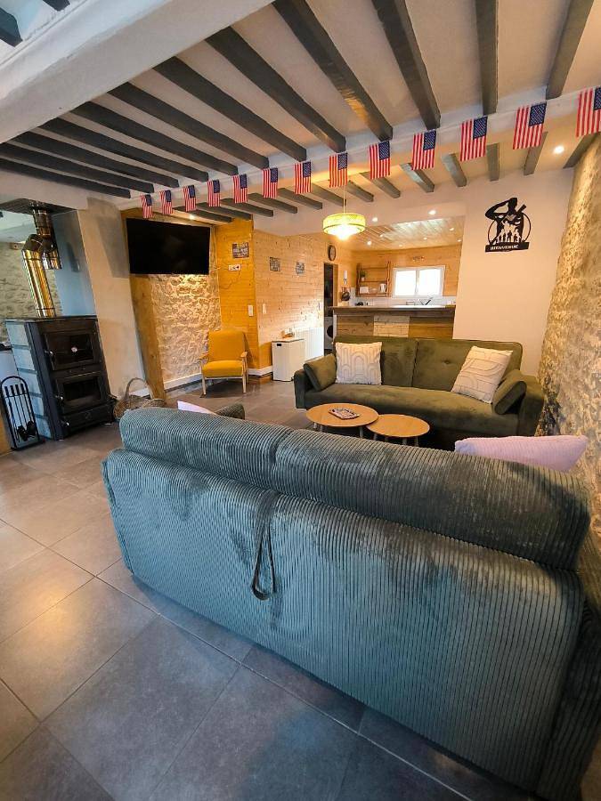 Location de vacances pour 11 personnes, avec vue et jardin, animaux acceptés à Cartigny-l'Épinay