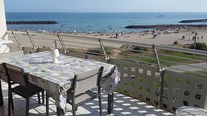 Cottage pour 4 personnes, avec terrasse dans Plage Rochelongue