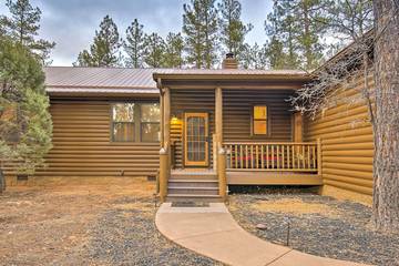 Log Cabin for 7 Guests in Show Low, Navajo County, Picture 2