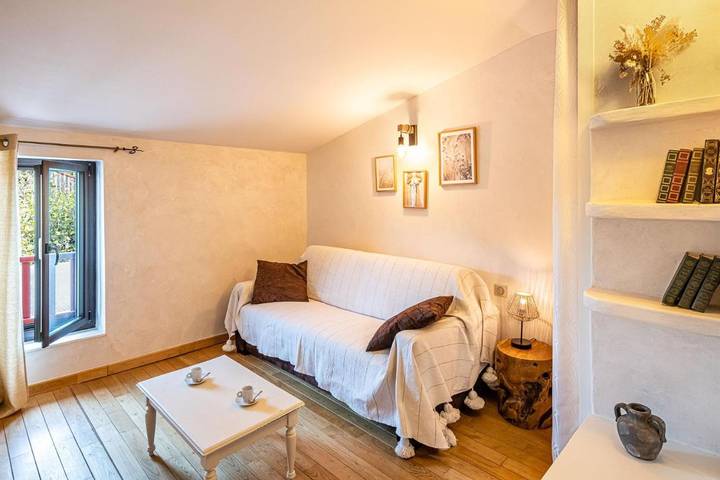 Hôtel pour 4 personnes, avec piscine et terrasse à Le Barp - 2