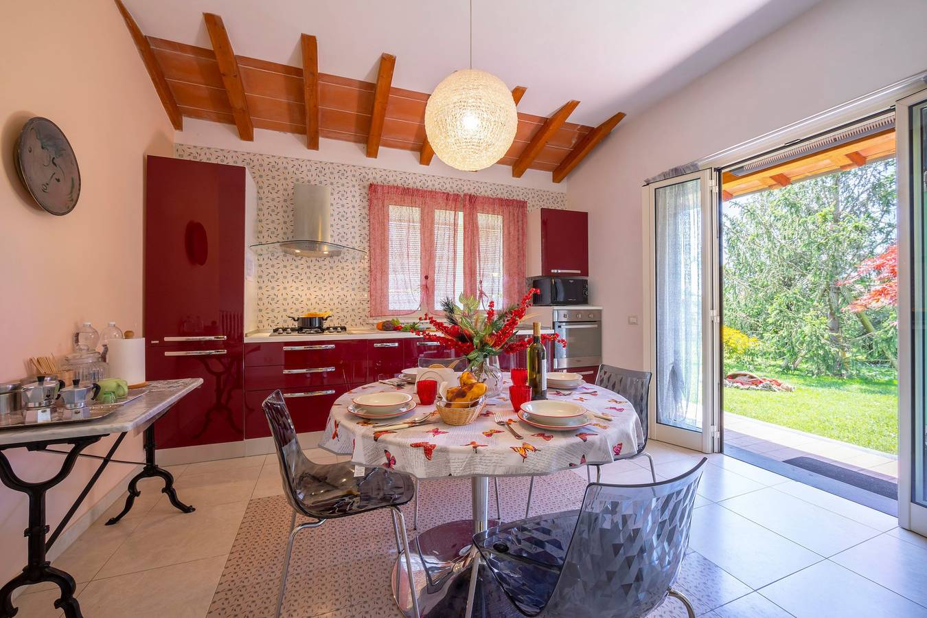Villa Clara few km from the sea in Strettoia, Pietrasanta