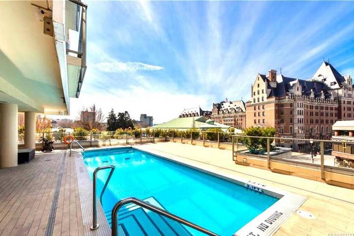 Ferienwohnung für 4 Personen, mit Whirlpool und Terrasse sowie Pool in Victoria (BC)