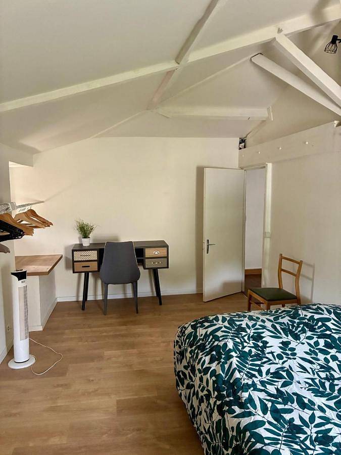 Location de vacances pour 8 personnes, avec Terrasse et Vue à Berson - 2