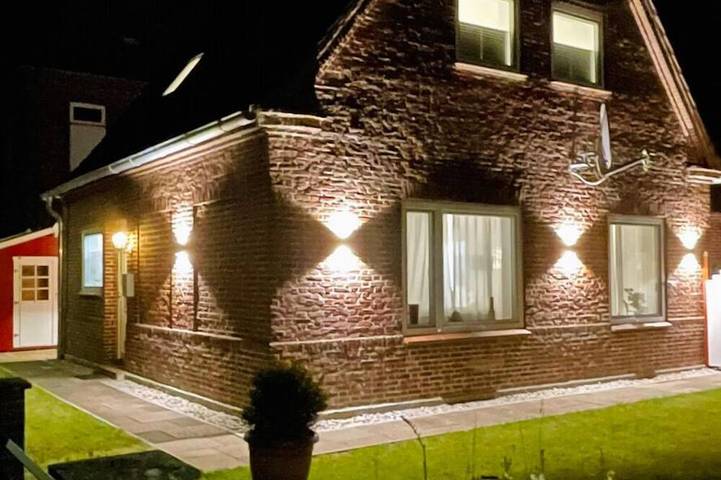 Ferienhaus für 4 Personen, mit Terrasse und Garten sowie Sauna in Friedrichstadt