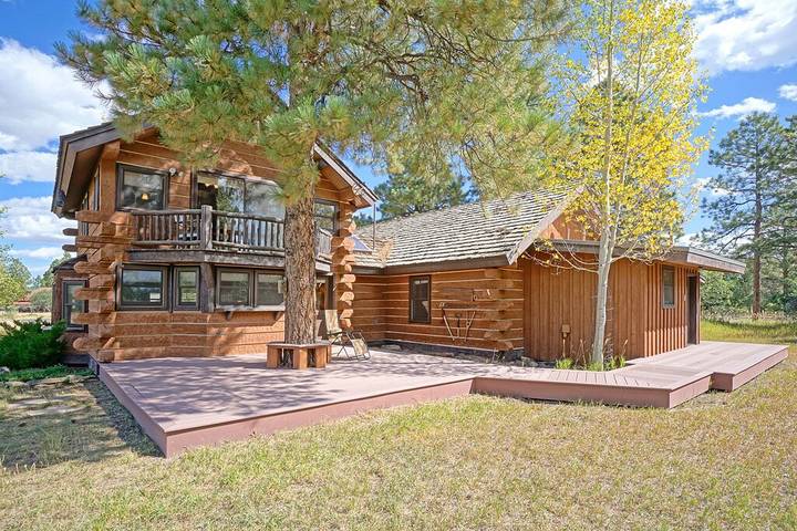 Bed and breakfast for 4 people, with pool and yard in Colorado