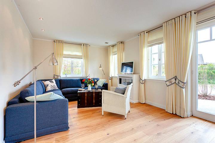 Ferienhaus für 10 Personen, mit Sauna und Terrasse sowie Garten in Wustrow - 2