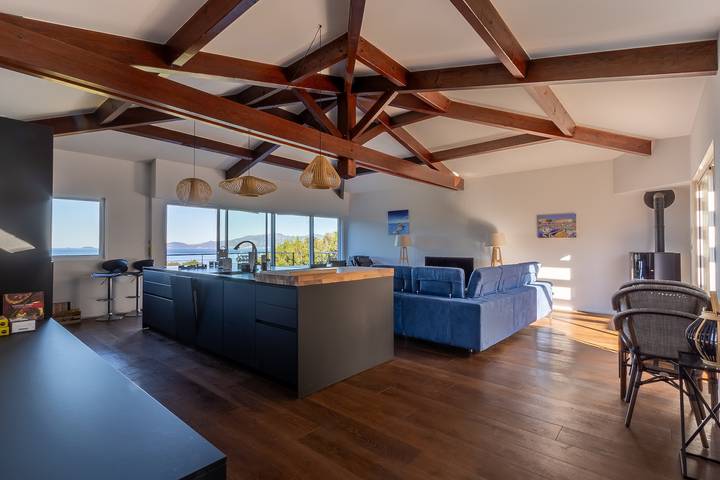 Location de vacances pour 8 personnes, avec terrasse et jardin à Coti-Chiavari - 4