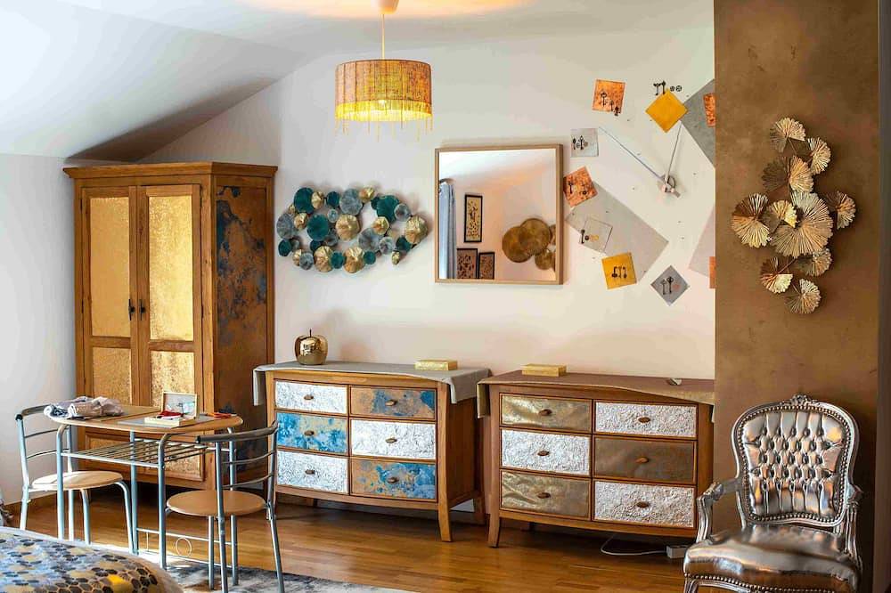 Chez Phil, chambres d'hôte, chambre thème Métal in La Pomarède, Région de Carcassonne
