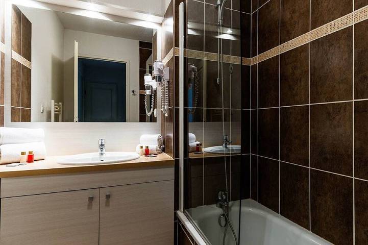 Gîte pour 6 personnes, avec piscine et terrasse à Saint-Mamet - 4