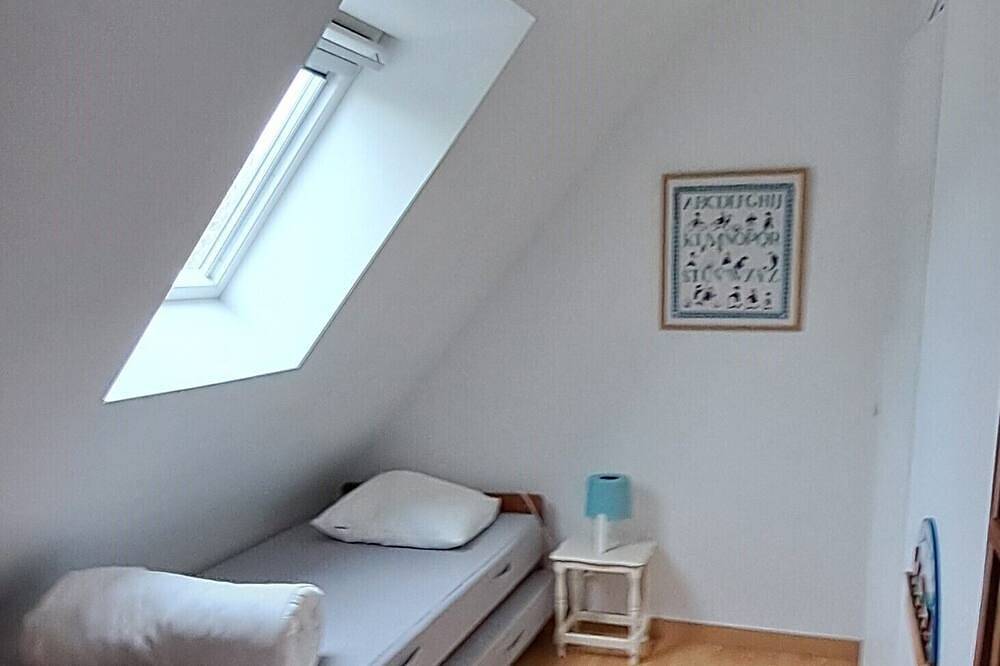 Family home on the seafront with breathtaking views in Lannilis, Brest und Umgebung