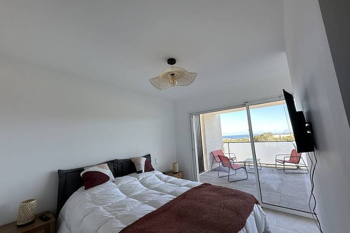 Appartement entier, Appartement de standing, Piscine , vue mer  sur  baie de Calvi,  port citadelle in Calvi, Région de Calvi