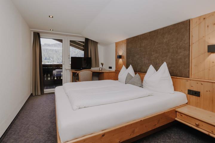 Doppelzimmer Dachgeschoss in Flachau, Ski Amadé