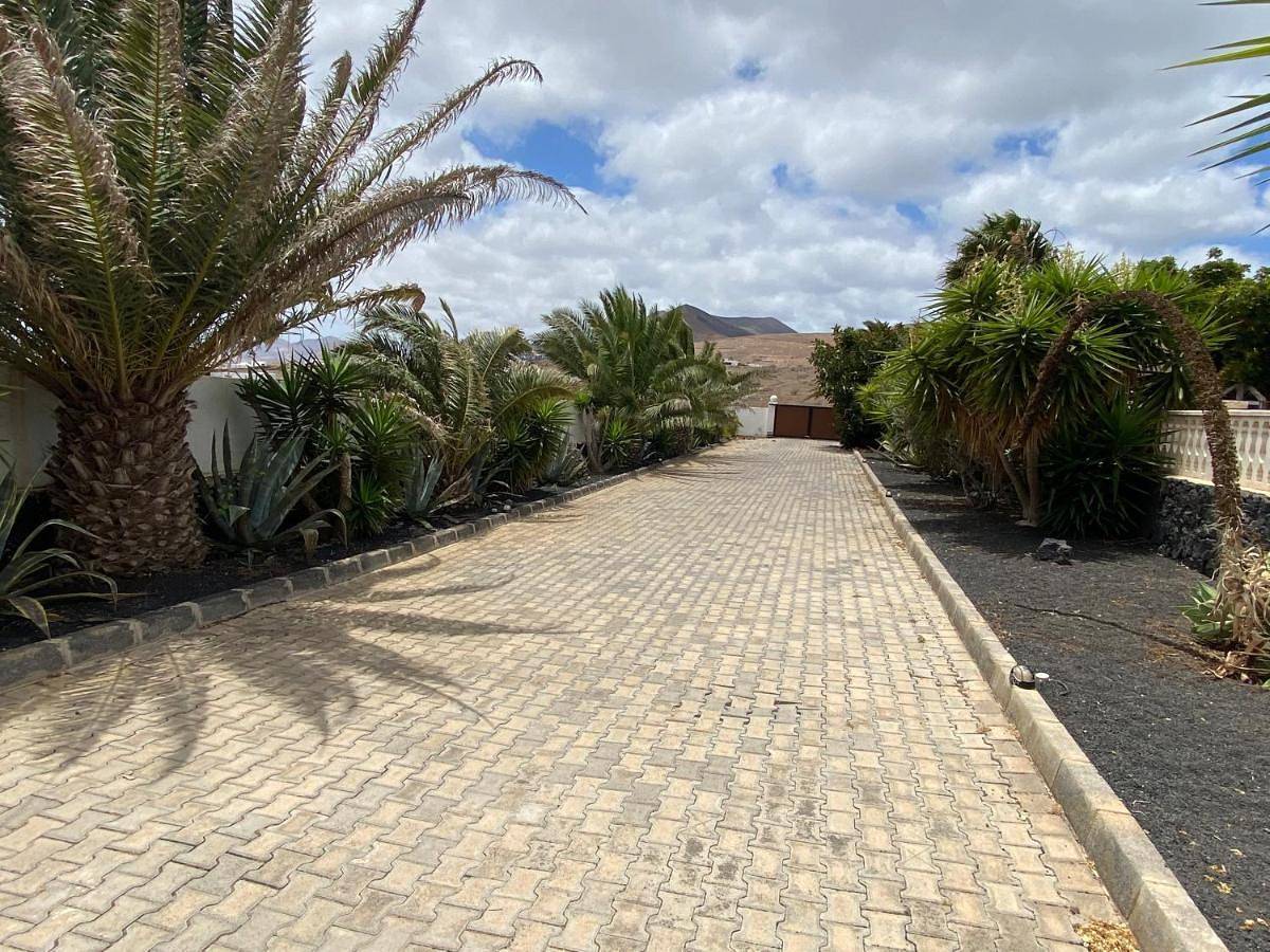 Villa in Conil, Tías