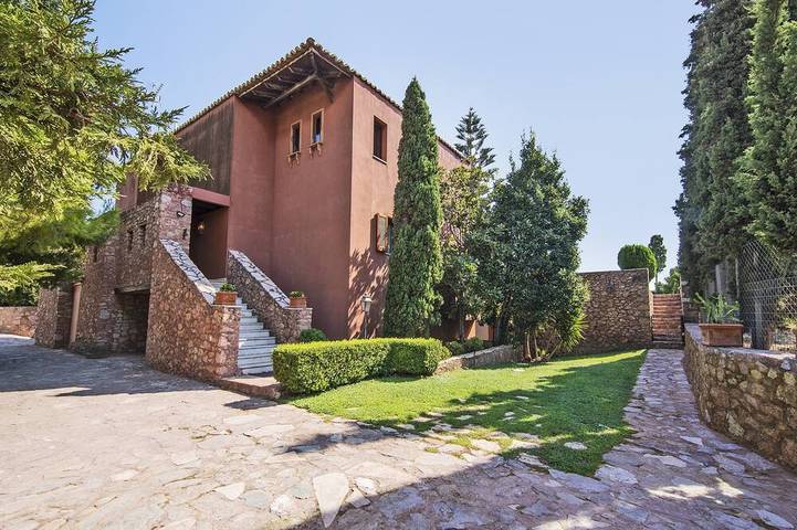 Villa pour 13 personnes, avec balcon et jardin - 1