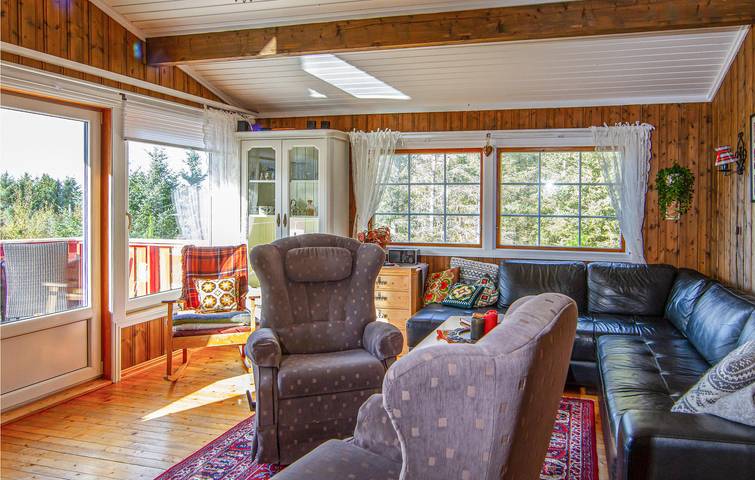 Ferienhaus für 4 Personen mit Terrasse in Fræna, Nördliches Fjordnorwegen