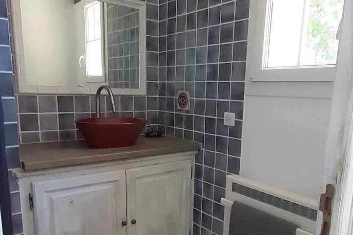 Chambre d’hôte pour 2 personnes, avec Jardin à Aups