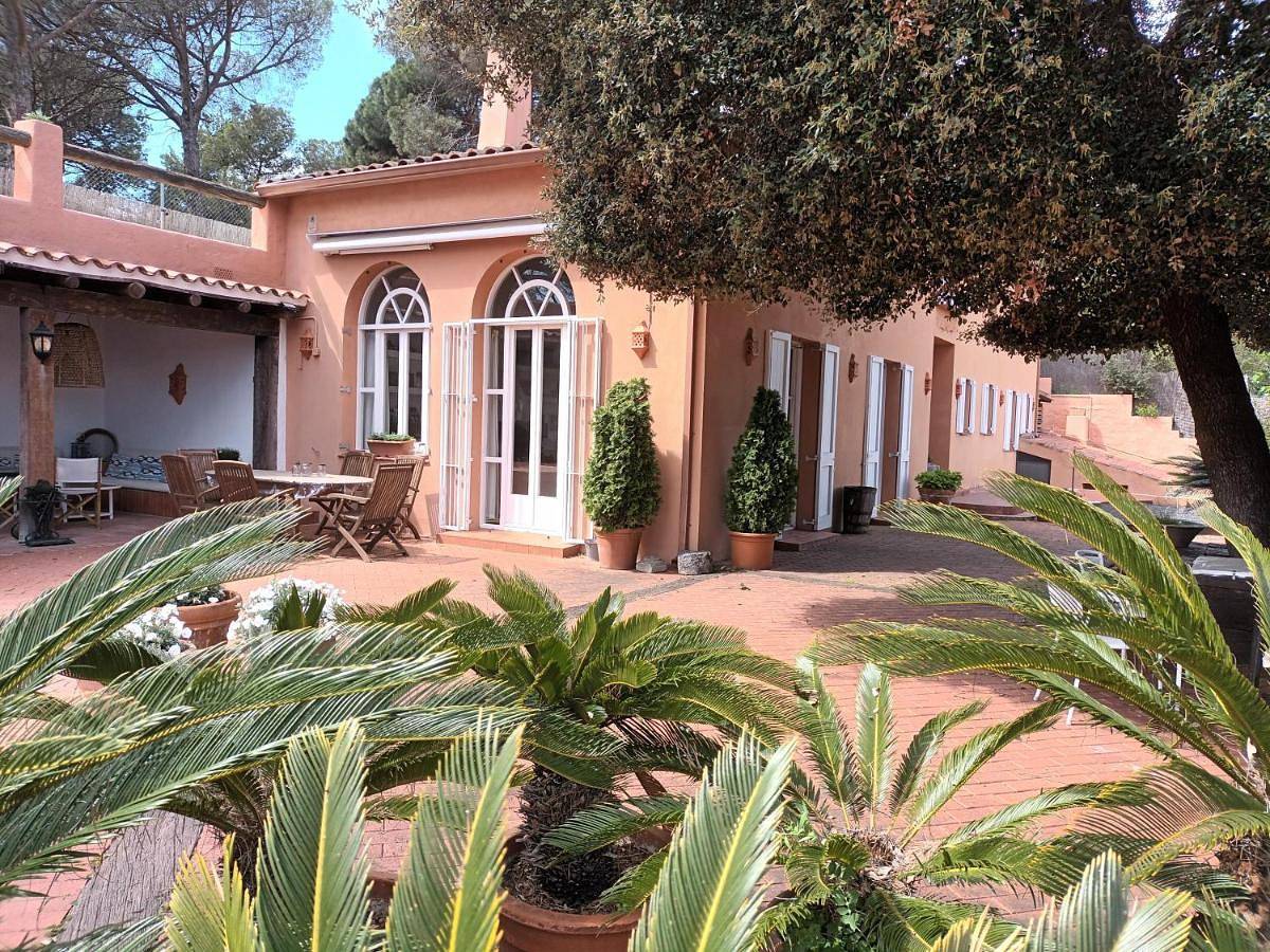 Ganze Wohnung, Les Alzines piscina Privada! B&B No cocina in Argentona, Costa del Maresme