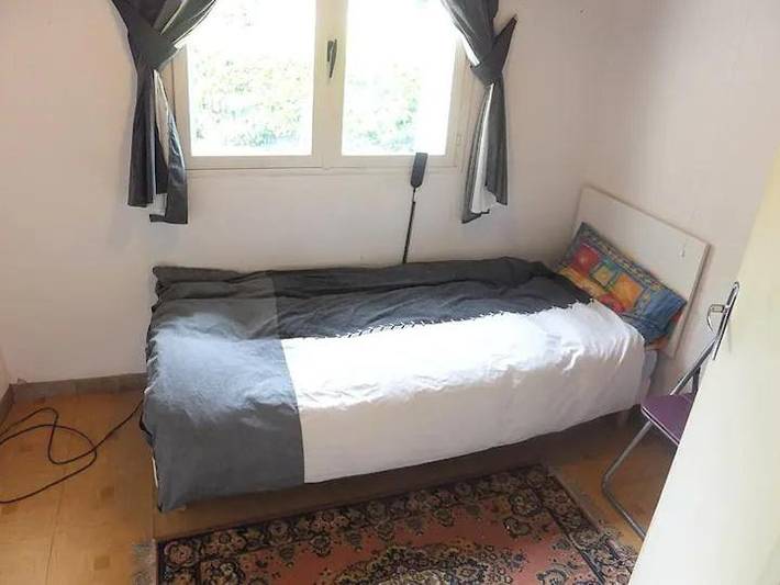 Gîte pour 2 personnes, avec piscine ainsi que vue et jardin, animaux acceptés à La Rochebeaucourt-et-Argentine