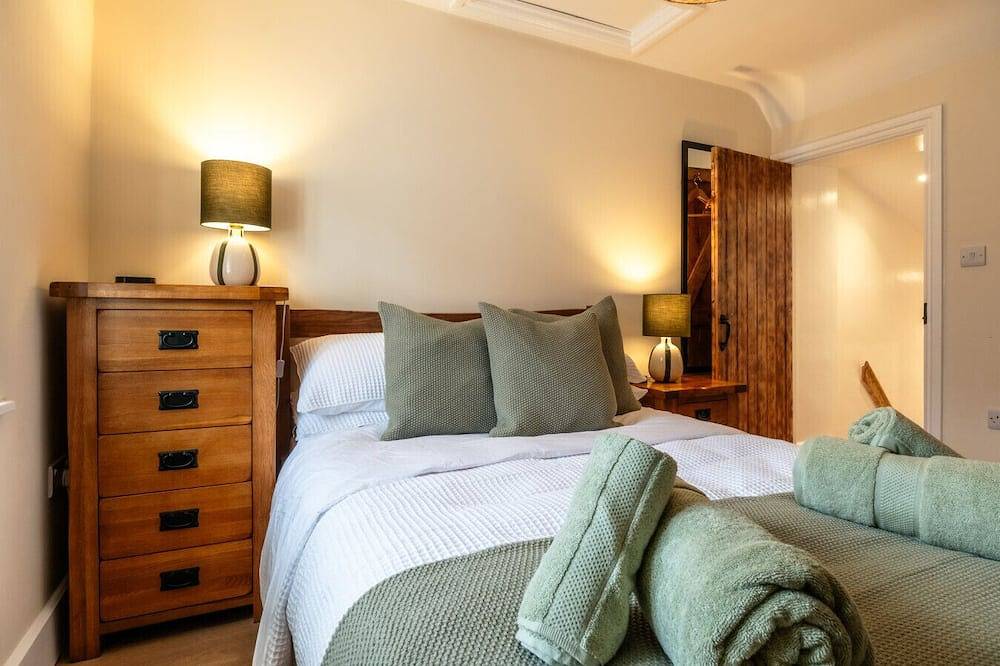 Beautiful One Bedroom Home in Glastonbury in Glastonbury, Somerset