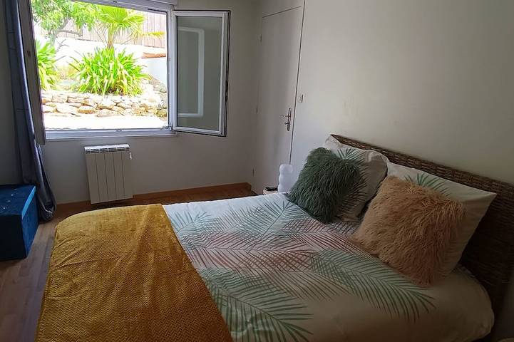 Maison de Vacances à Guissény : Charme et Convivialité en Bord de Mer in Guissény, Région de Brest