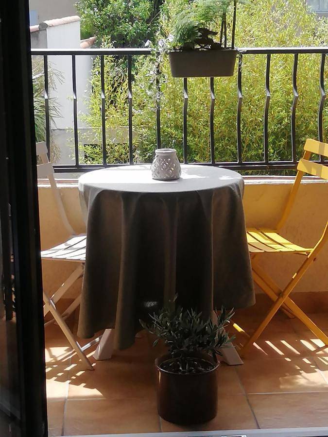 Gîte pour 2 personnes, avec vue et jardin à Eyguières - 3