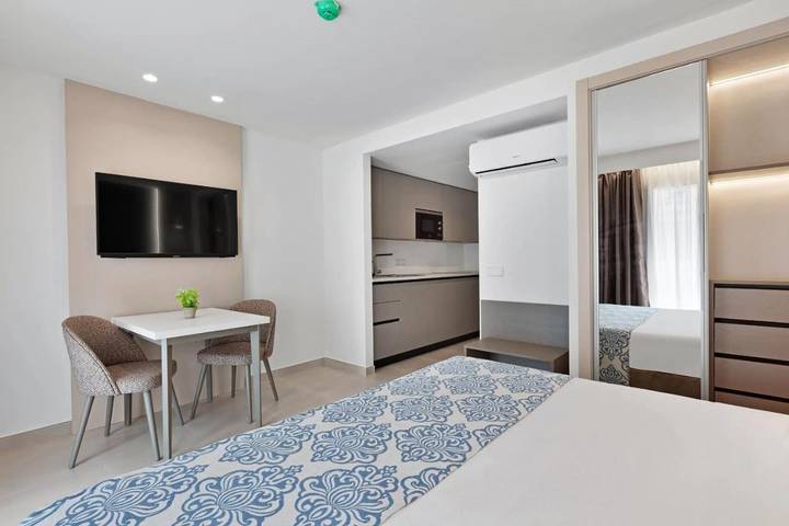 Ferienwohnung für 2 Personen, mit Balkon in Can Pastilla - 4