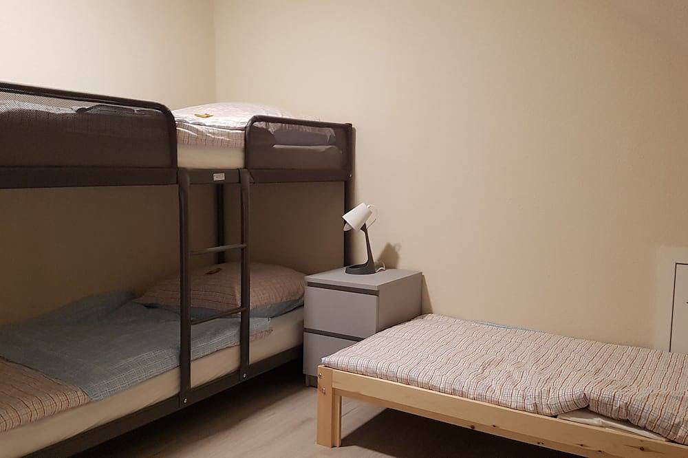 Ganze Wohnung, Schöne neu Renovierte Familienfreundliche Ferienwohnung in Brunsbüttel, Dithmarschen